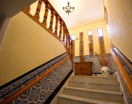 escalera-hostal-guadiana